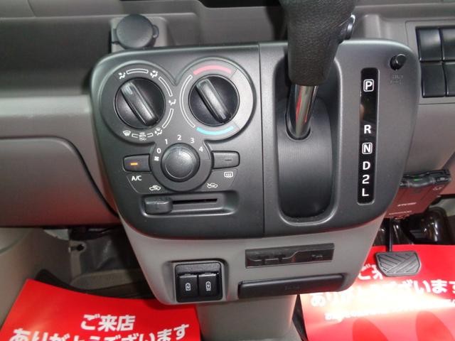 1002531A30260916W00106.jpg