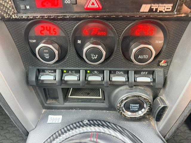 0541528A30261007W00217.jpg