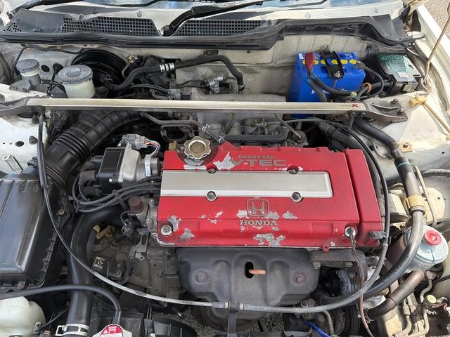 0510283A30260902W00207.jpg