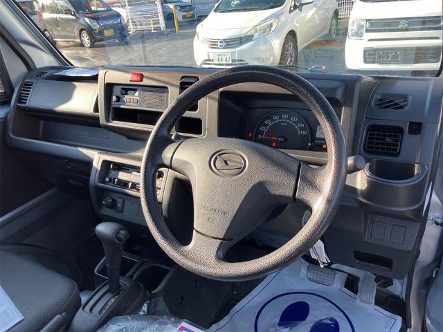 0903295A30251125W01015.jpg