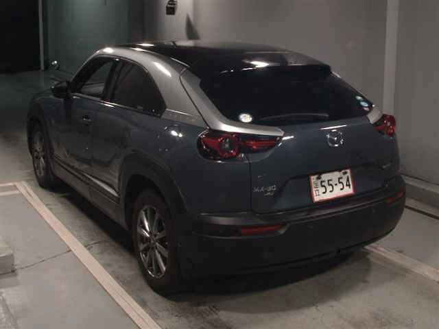 375eea4c9b6d471d9c48ae23e9ef1477.jpg