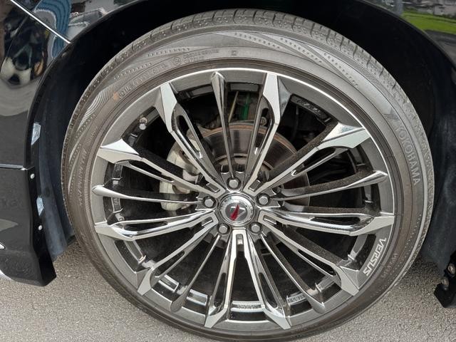 0801979A30251027W00108.jpg