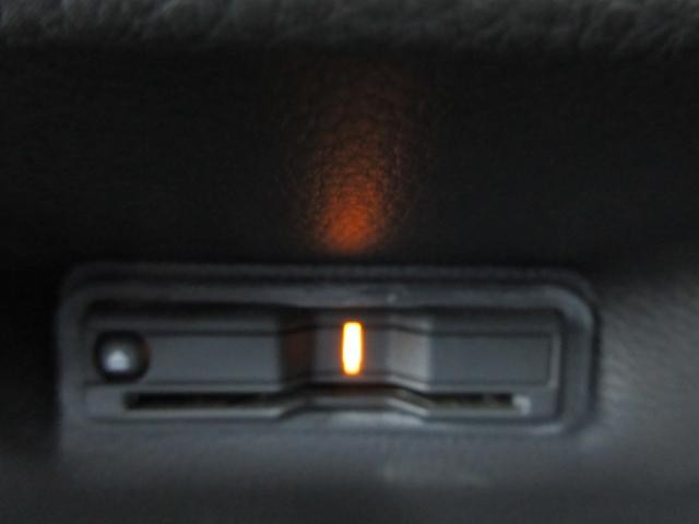 0541410A30260831W00111.jpg