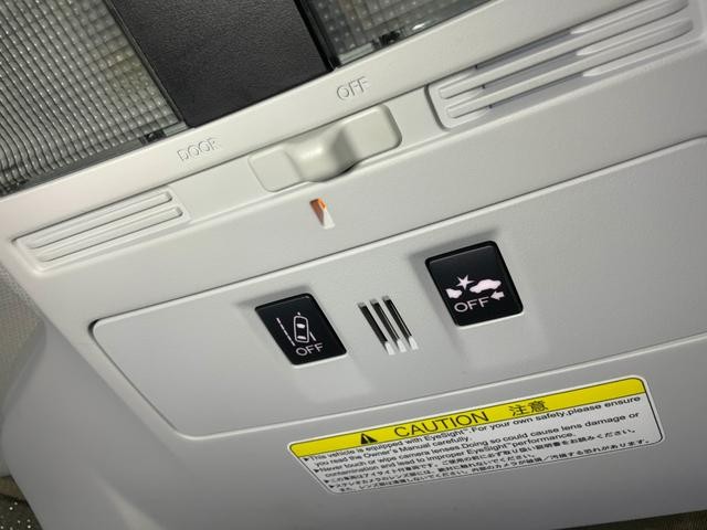 0504839A30261005W00519.jpg