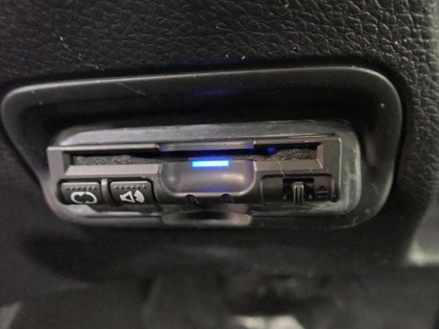 0207791A30261010W00305.jpg