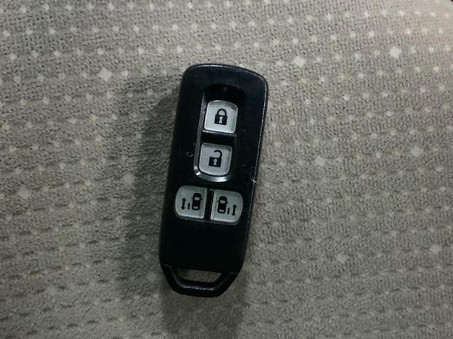 1001849A30260904W00111.jpg