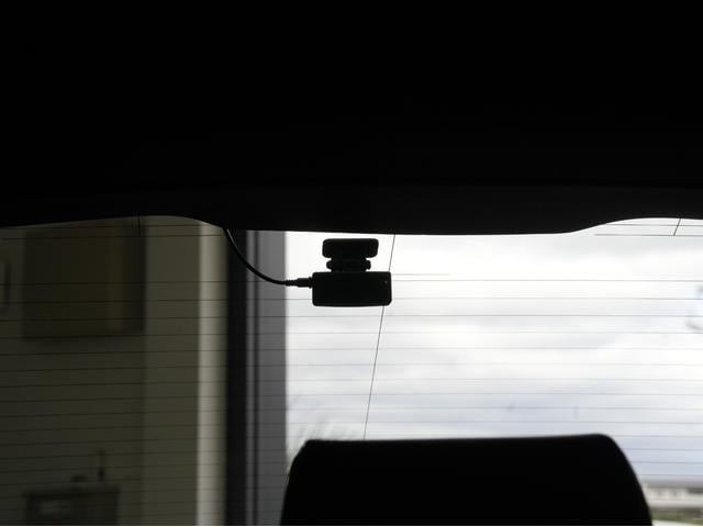 1000491A30260918W00107.jpg