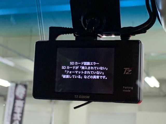 1001849A30260905W00111.jpg