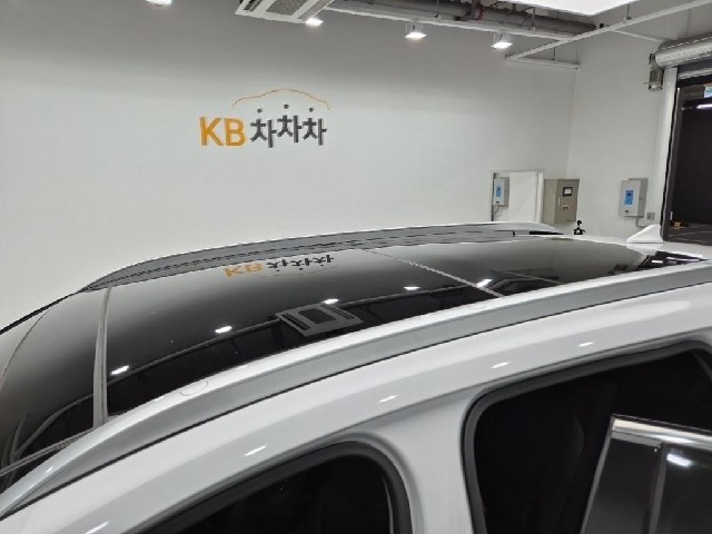 6081000219R13.jpg