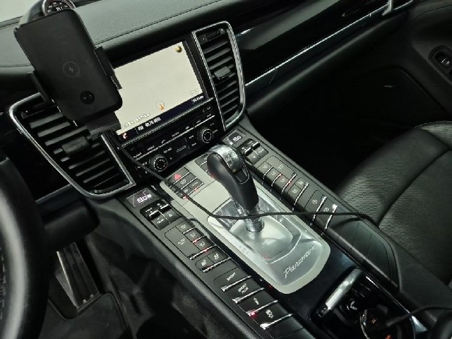 6071002525R10.jpg