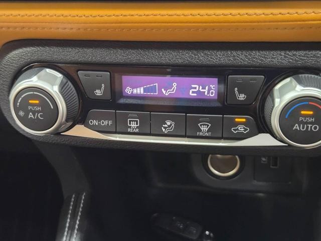 1000819A30261004W00112.jpg