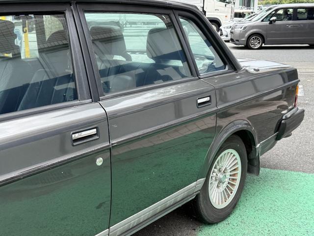 9571870A30260630W00116.jpg
