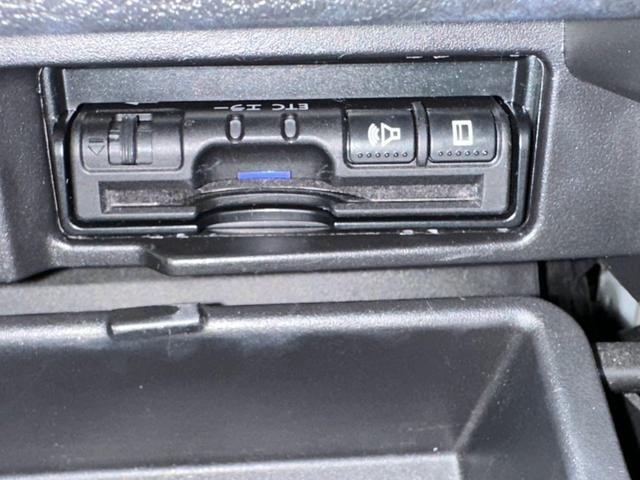 0704881A30260922W00110.jpg