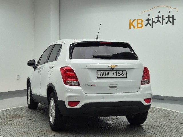 6081000463R2.jpg