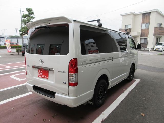 c46faee16d94e5a1ebf979f7d3956ae4.jpg
