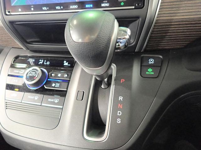 0201190A30261010W00614.jpg