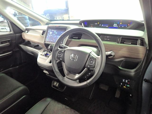 0201190A30261010W00615.jpg