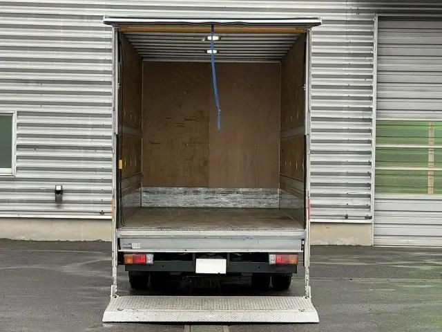 b0e469016cc179ada336a5e4f8f30567.jpg
