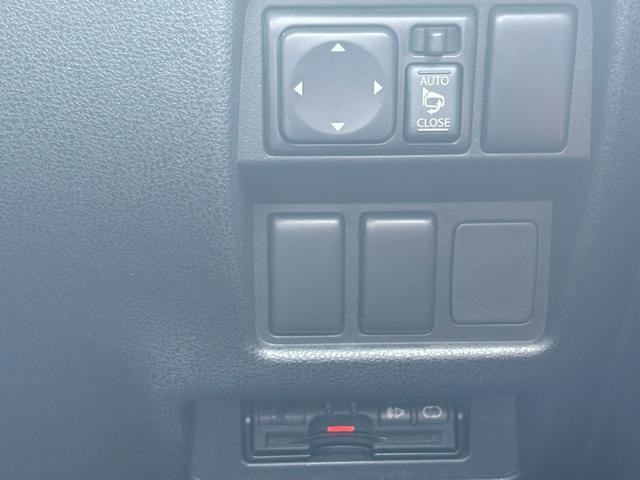 0560808A30260902W00204.jpg
