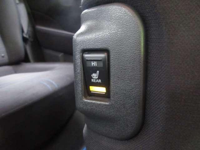 0401683A30261009W00114.jpg