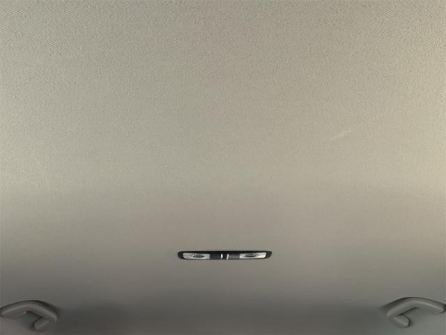 0561155A30260805W00311.jpg