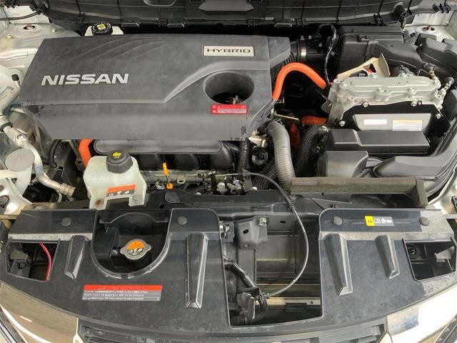 0561155A30260806W00316.jpg