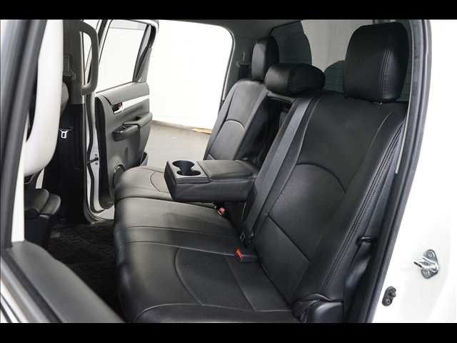 a992ea7cab897b4076f95390691f4373.jpg