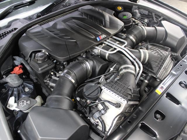 0550532A30260927W00105.jpg
