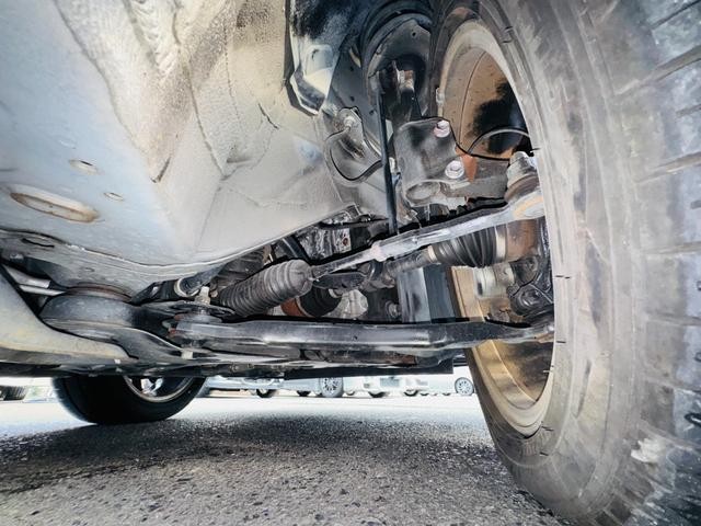 0561441A30260903W00219.jpg
