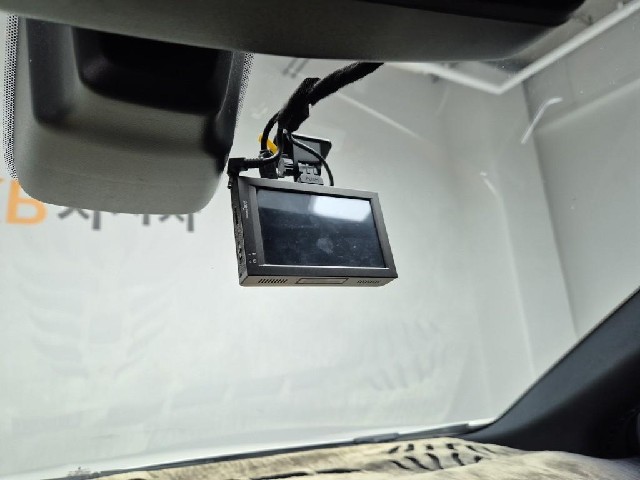 5111502320R17.jpg