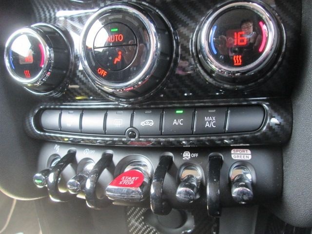 d7e0699735e0d07d04eff0d093372c6c.jpg