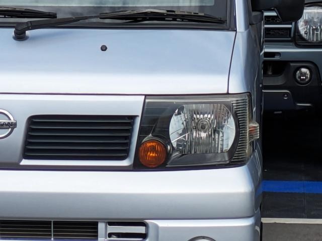 0704850A30260913W00106.jpg
