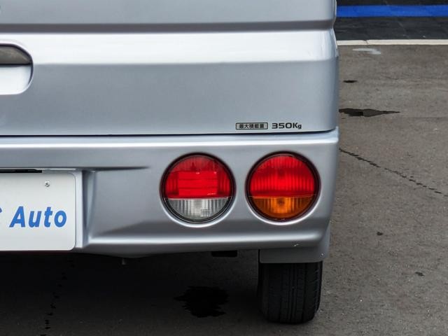 0704850A30260913W00113.jpg