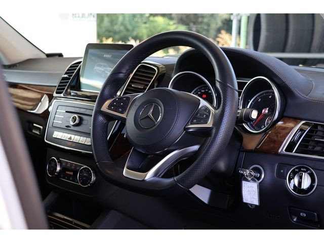a560f2bd3e03252f8817e9f3cbd9db93.jpg