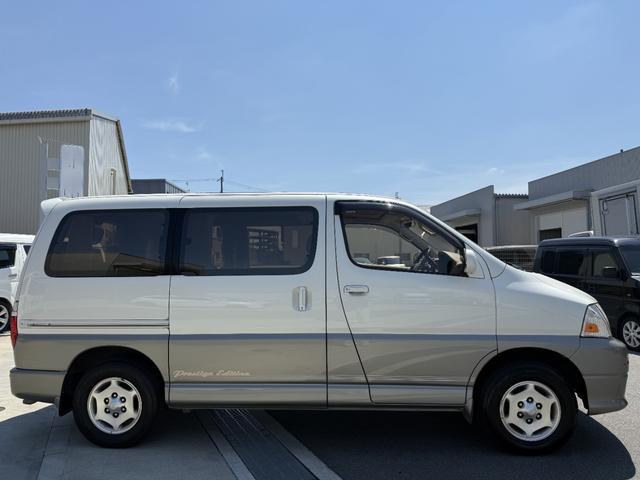 0707028A30250729W00103.jpg