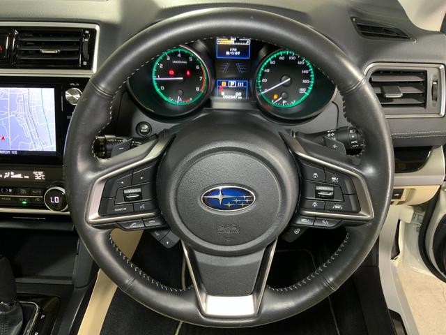 0561150A30260826W00113.jpg