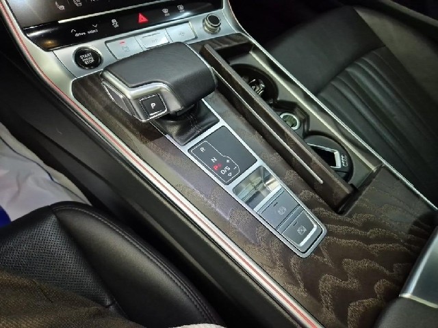 6061500638R8.jpg