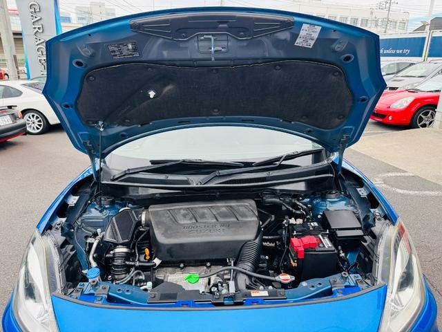 0561441A30260831W00114.jpg
