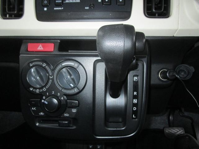 0300490A30261021W00119.jpg