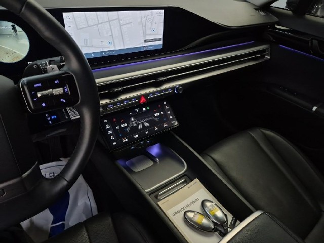 6081501148R10.jpg