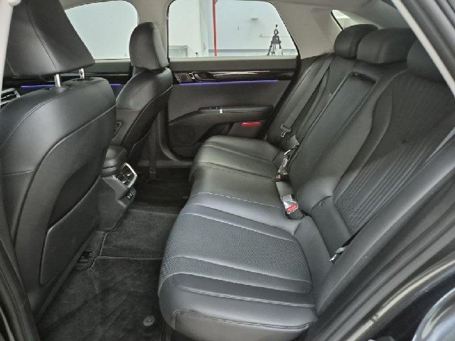 6081501148R12.jpg