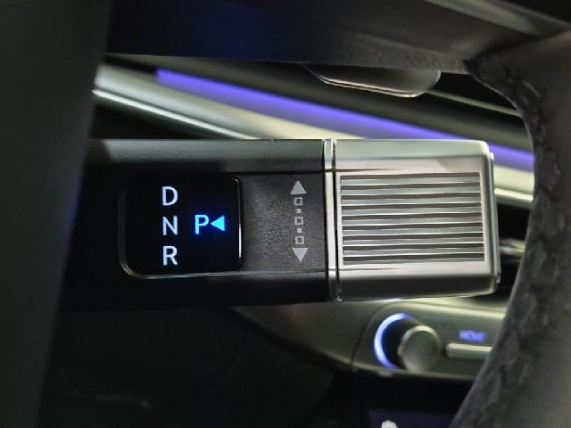 6081501148R8.jpg