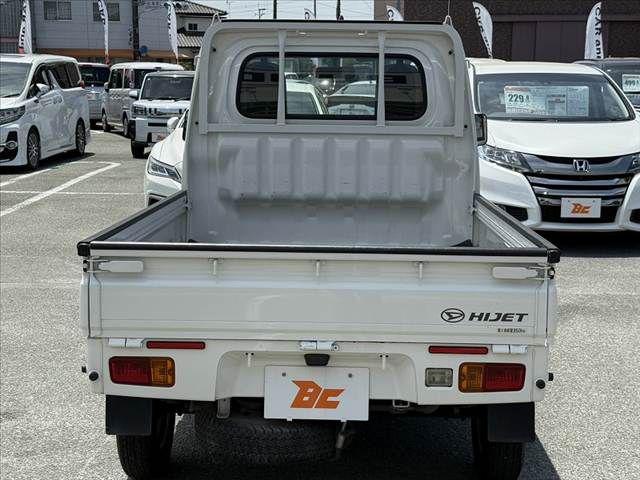 13ab90de2bd4add0152ef7d1c385f46e.jpg