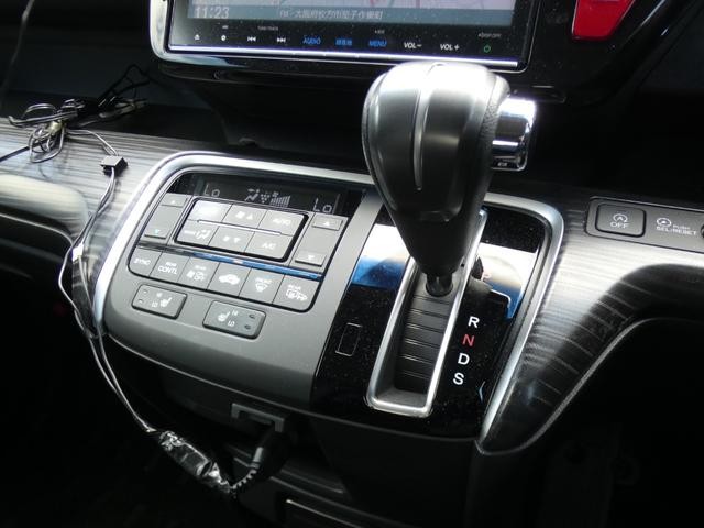 0708444A30260807W00205.jpg