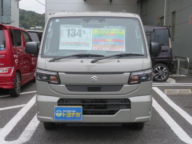 0402359A30261005W00203.jpg