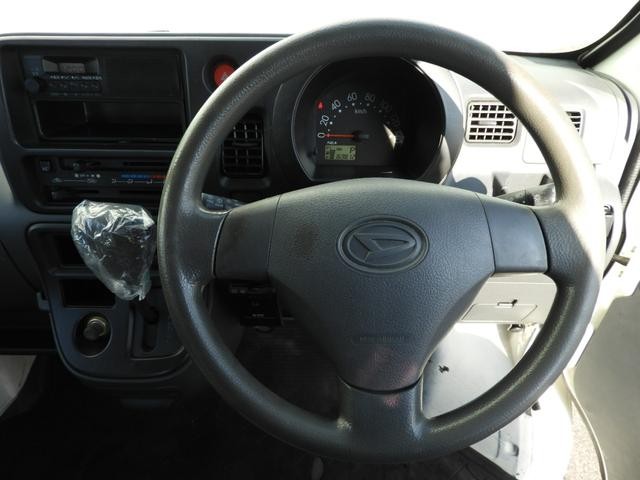 1010235A30251216W00218.jpg