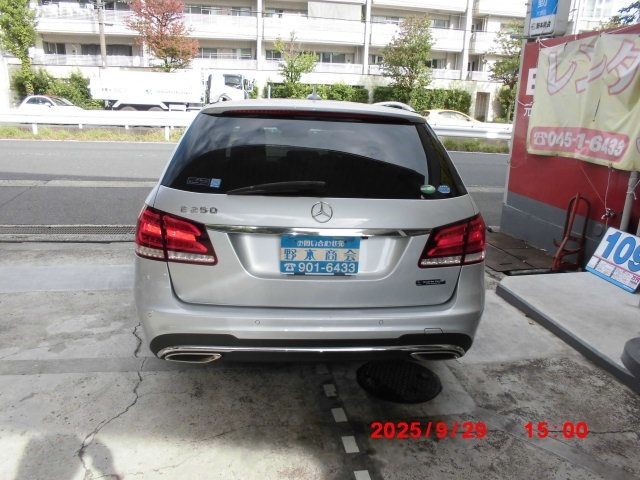 e17d9cbf254e59136ba2663c80779394.jpg