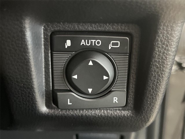 5e52cc62812f942f7b7ce5e816023bb4.jpg