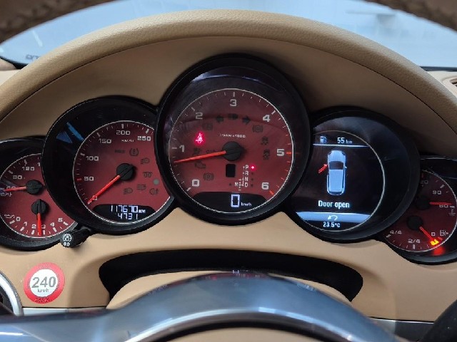 5091501647R6.jpg