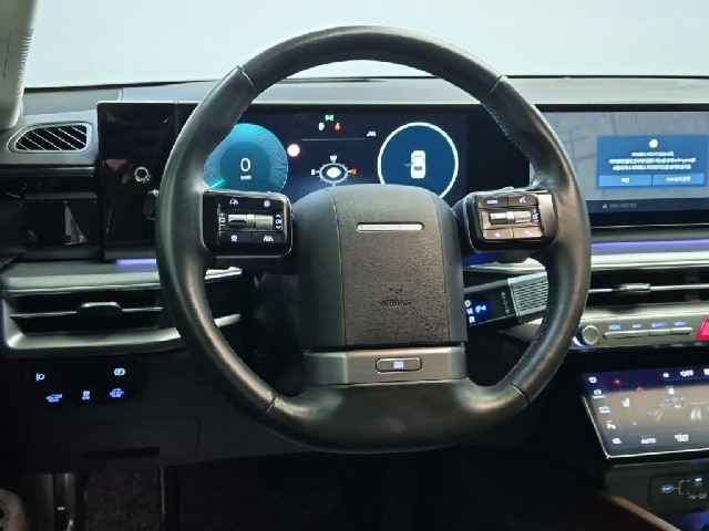 6081500845R9.jpg